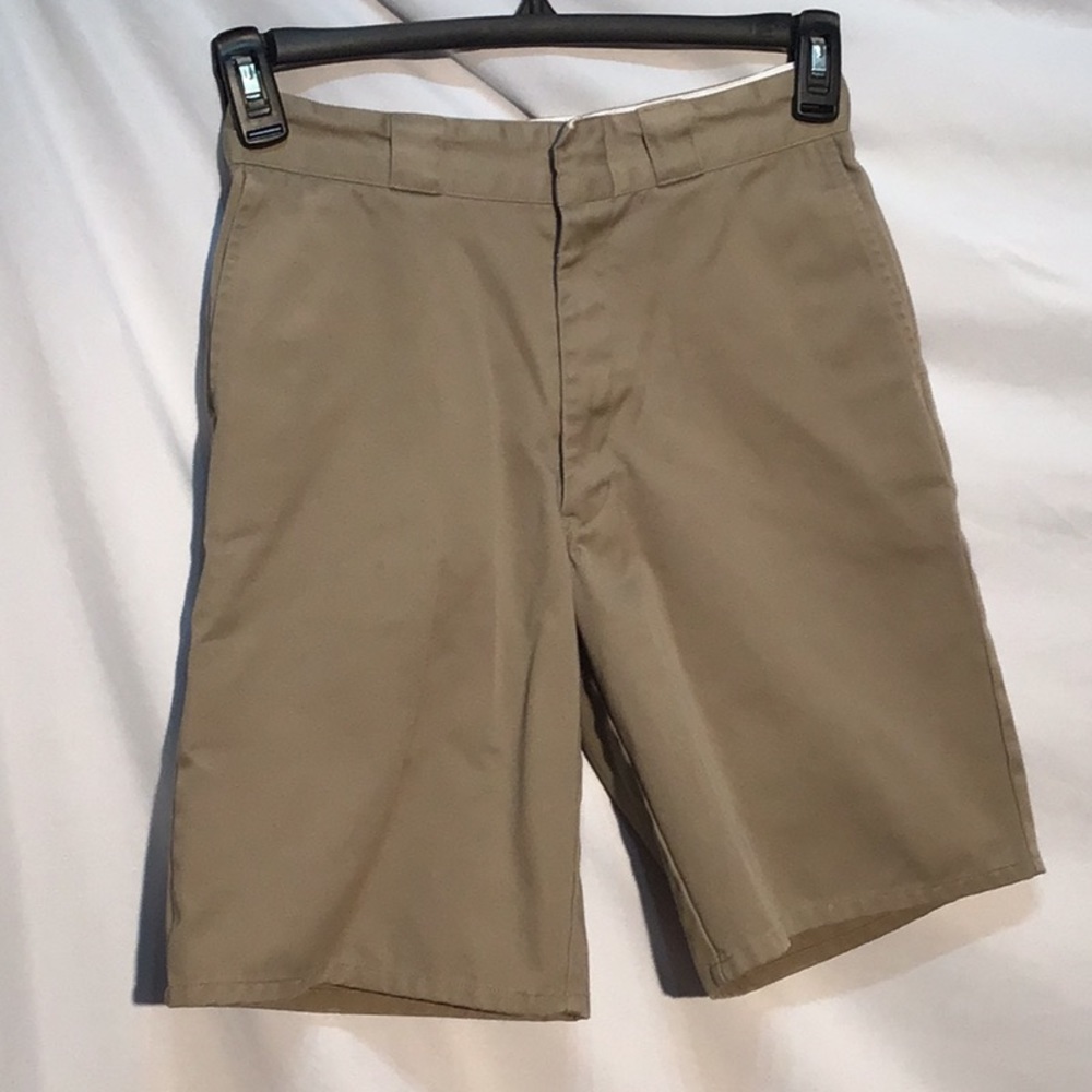 Dickies uniform shorts size 18